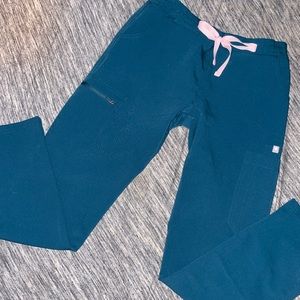 Carribean Blue Figs Scrubs